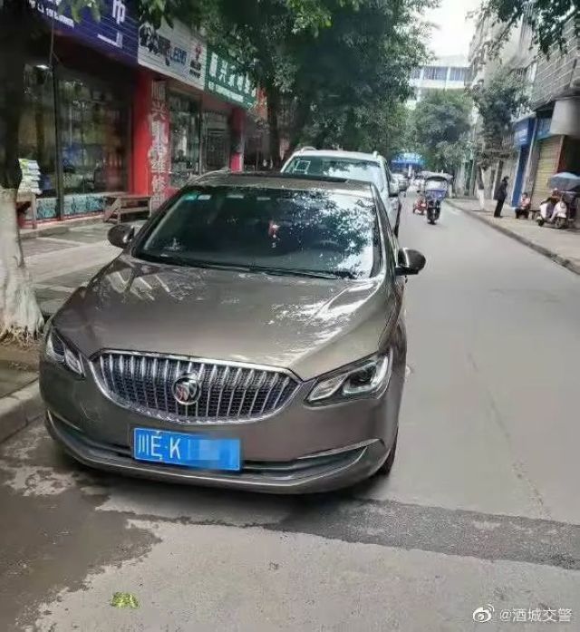 泸州首批“违停严管街”有这些！还城市道路畅通有序！(图6)