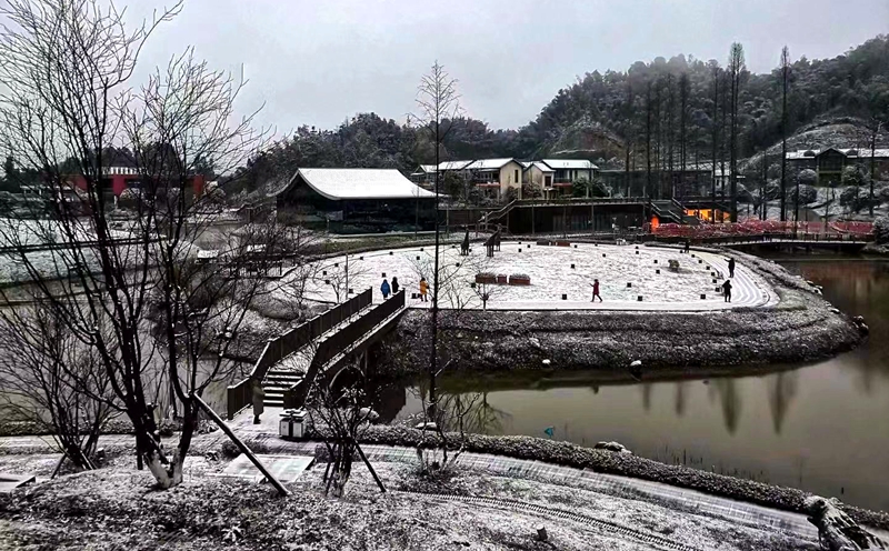 泸州合江县福宝镇玉兰山雪景